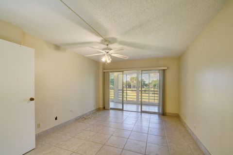 A home in Lake Worth