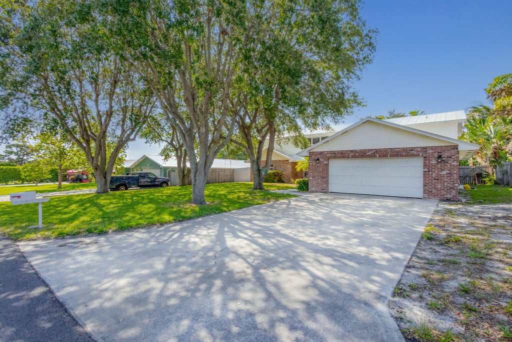 Photo of 8888 SE Colony Street, Hobe Sound, FL 33455 (MLS # R11091584)