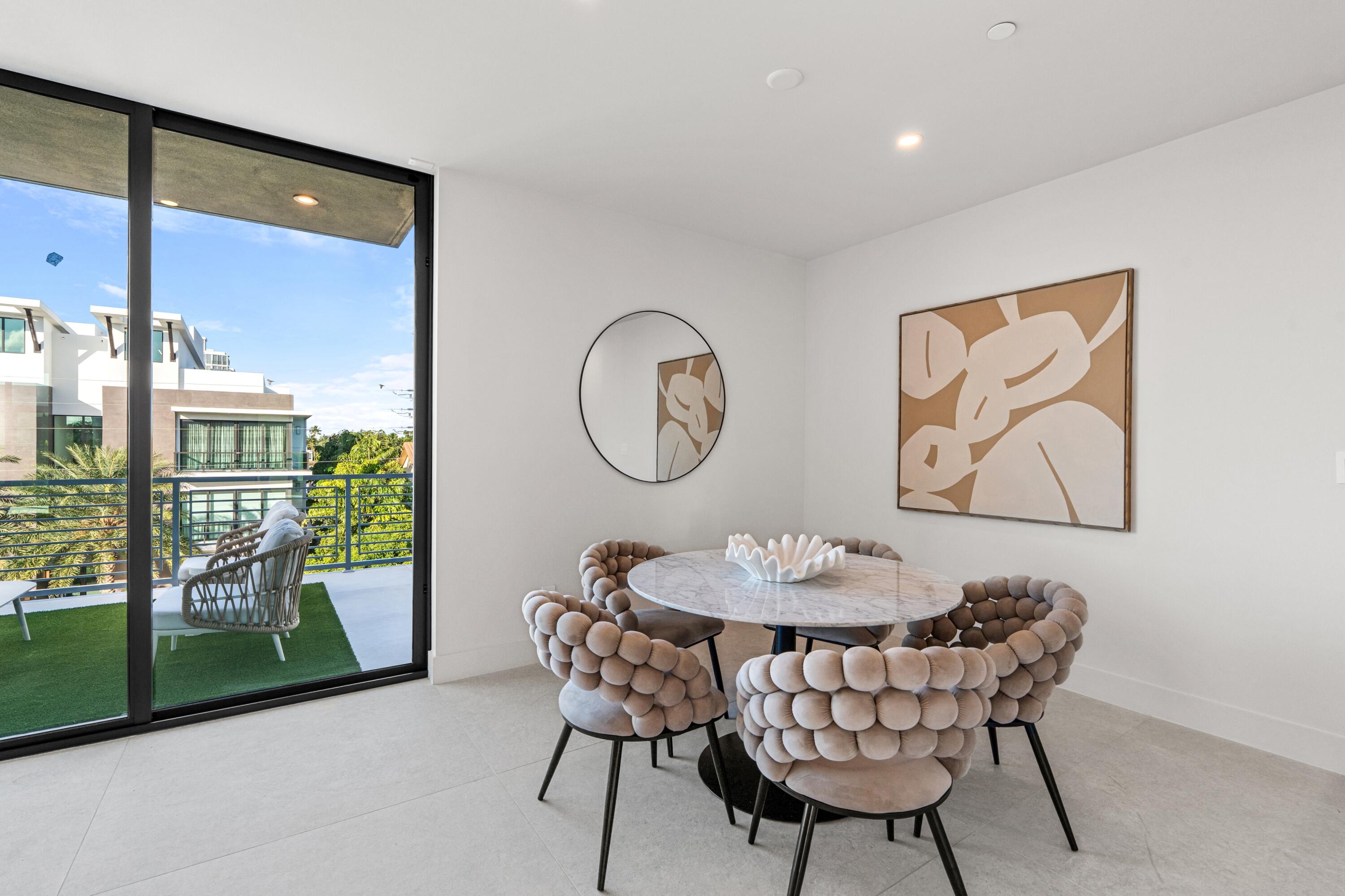 MIRAGE RESIDENCES - Residential