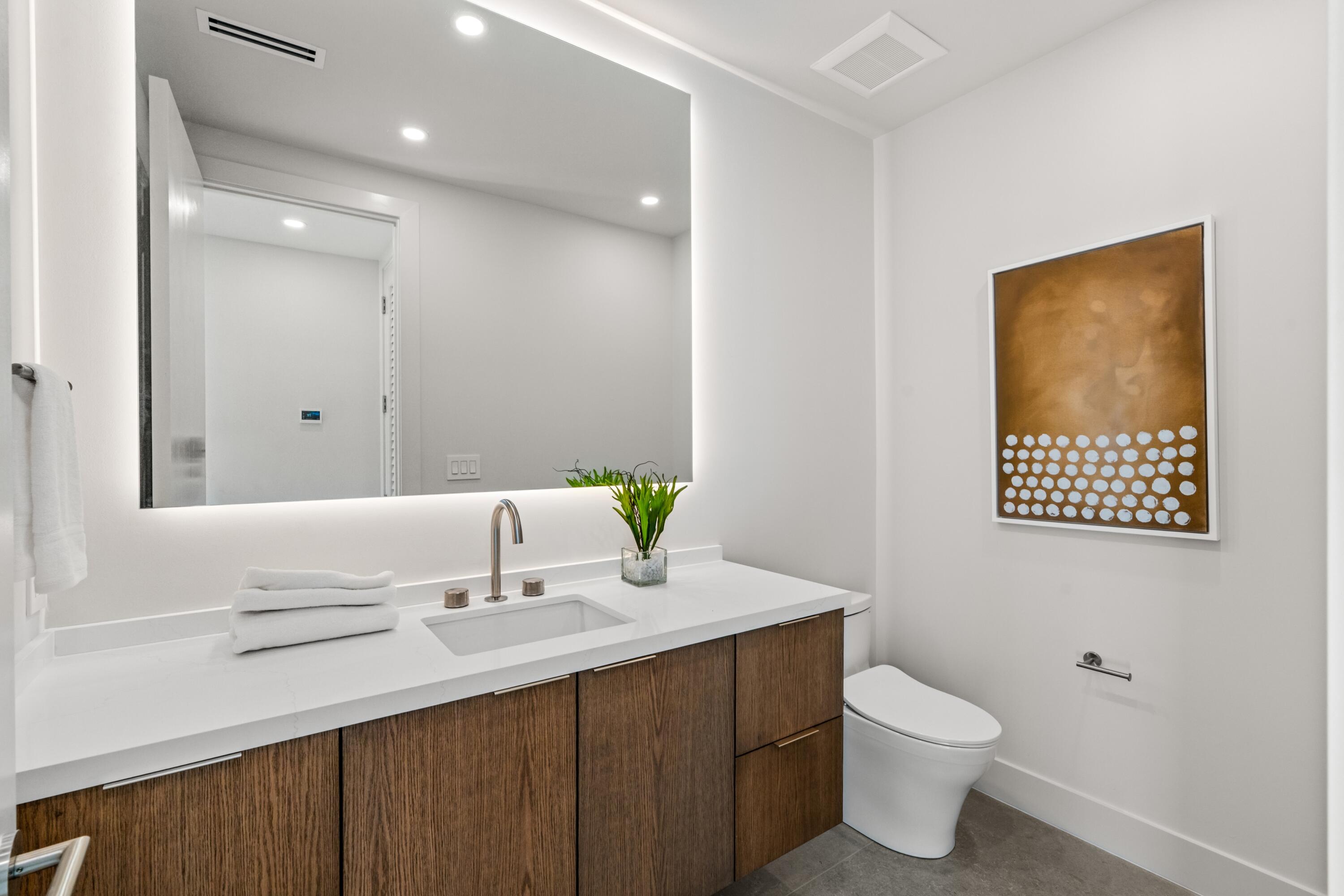 MIRAGE RESIDENCES - Residential