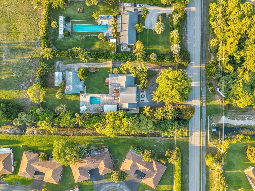 Photo of 13487 Barwick Road #B, Delray Beach, FL 33445 (MLS # B26022189)