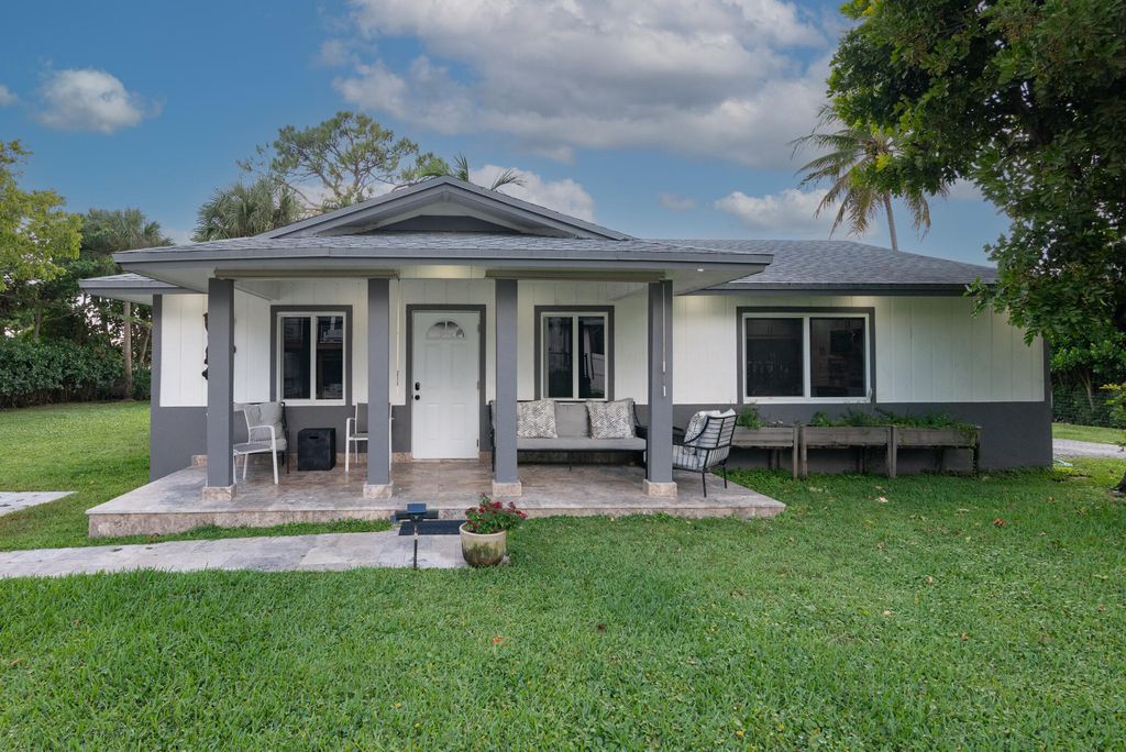 Photo of 13487 Barwick Road #B, Delray Beach, FL 33445 (MLS # B26022189)