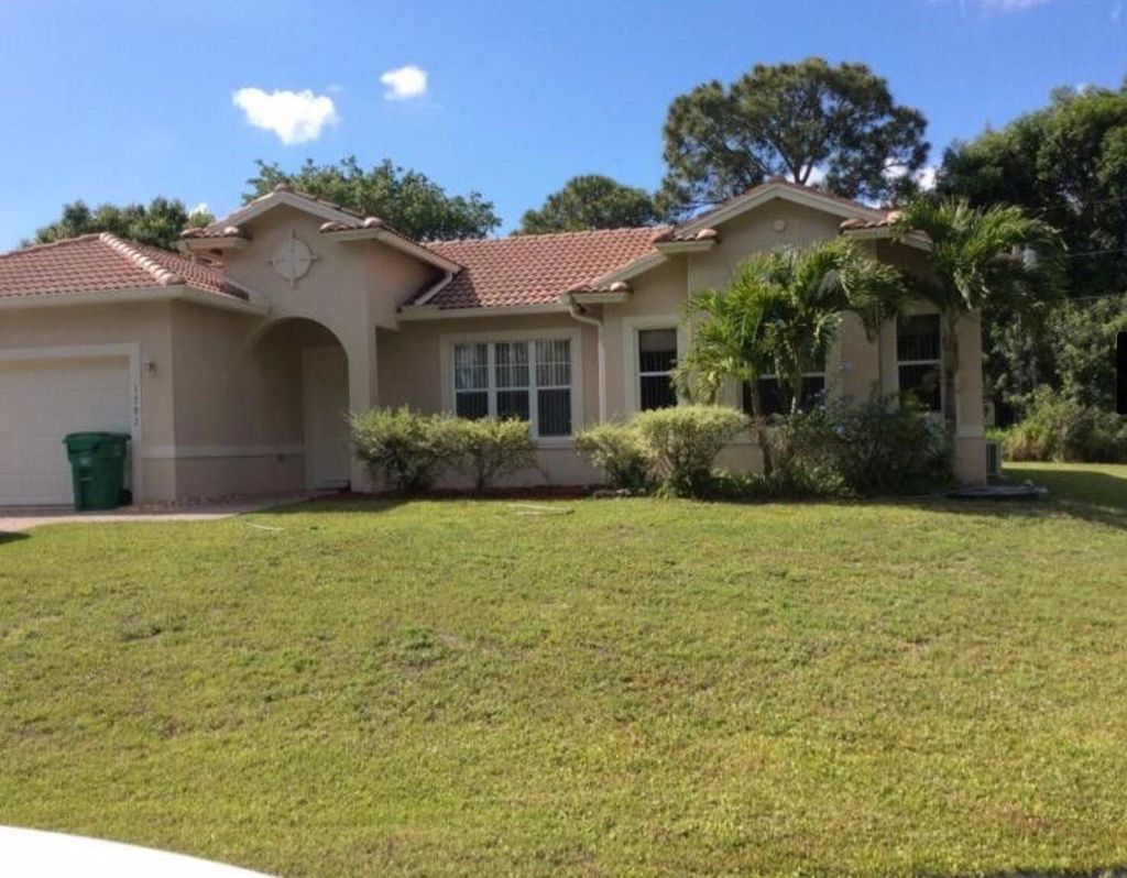 Photo of 1792 SW Cannon Avenue, Port Saint Lucie, FL 34953 (MLS # R11105354)