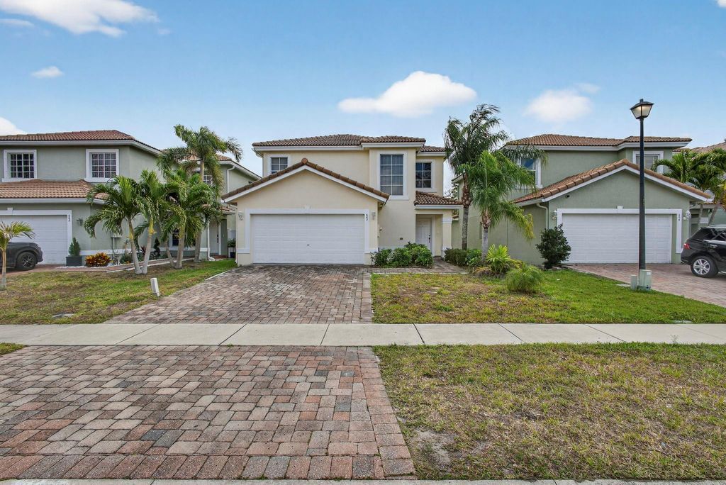 Photo of 662 Perdido Heights Drive, West Palm Beach, FL 33413 (MLS # F10555890)