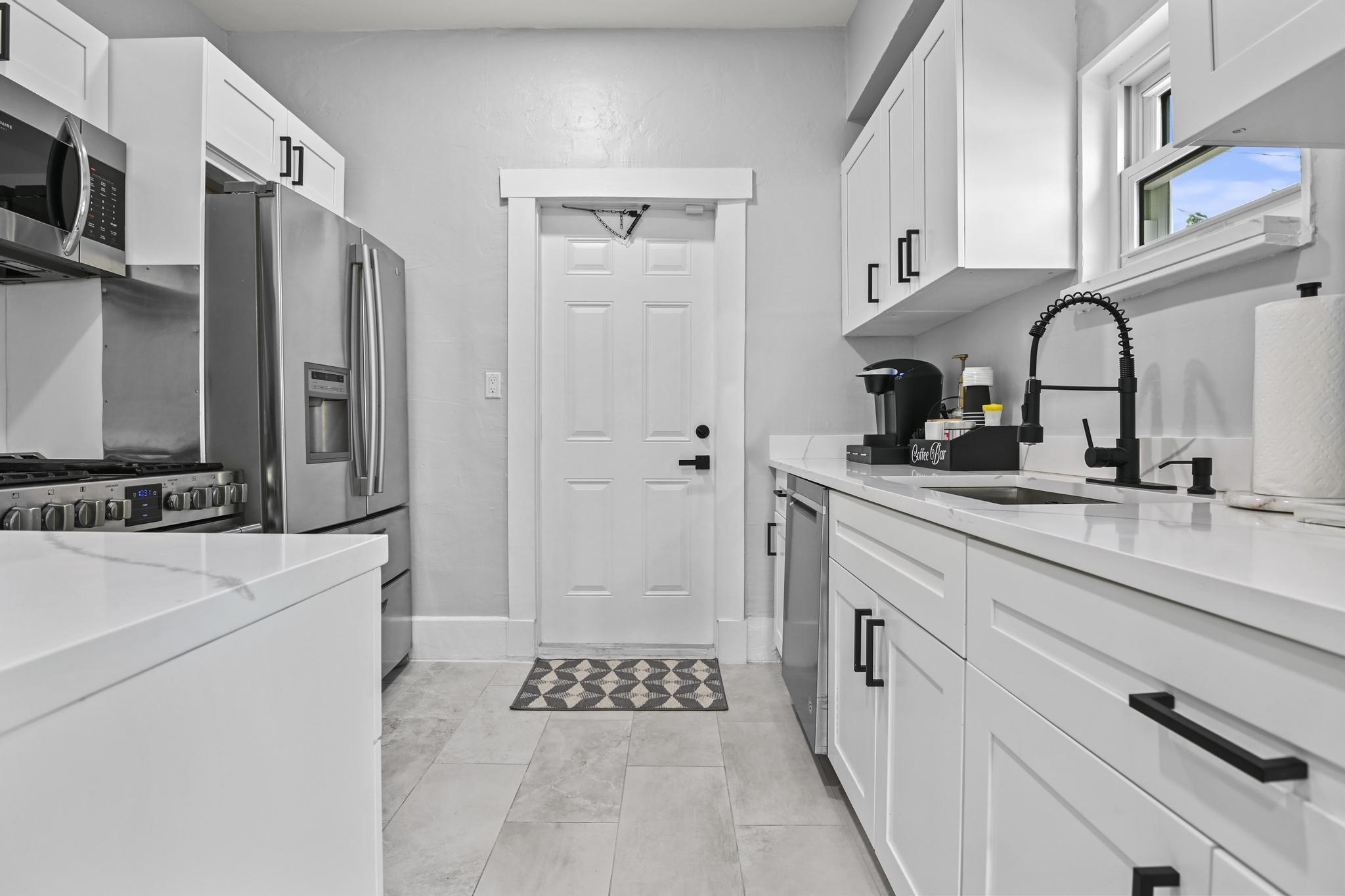 ESTATES OF SOUTH PALM BEA - Residential