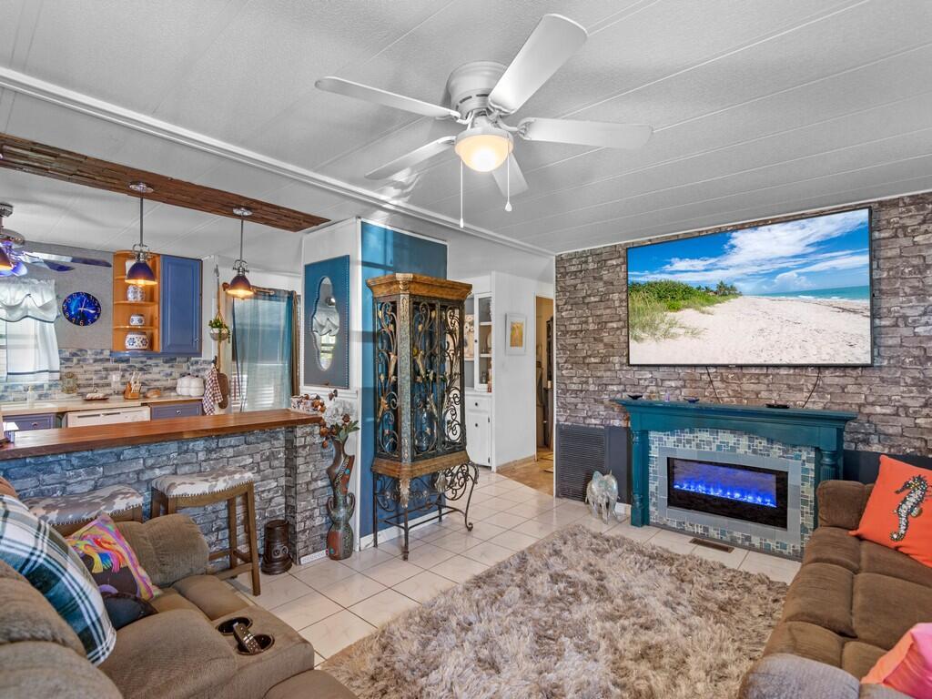 138 W Caribbean