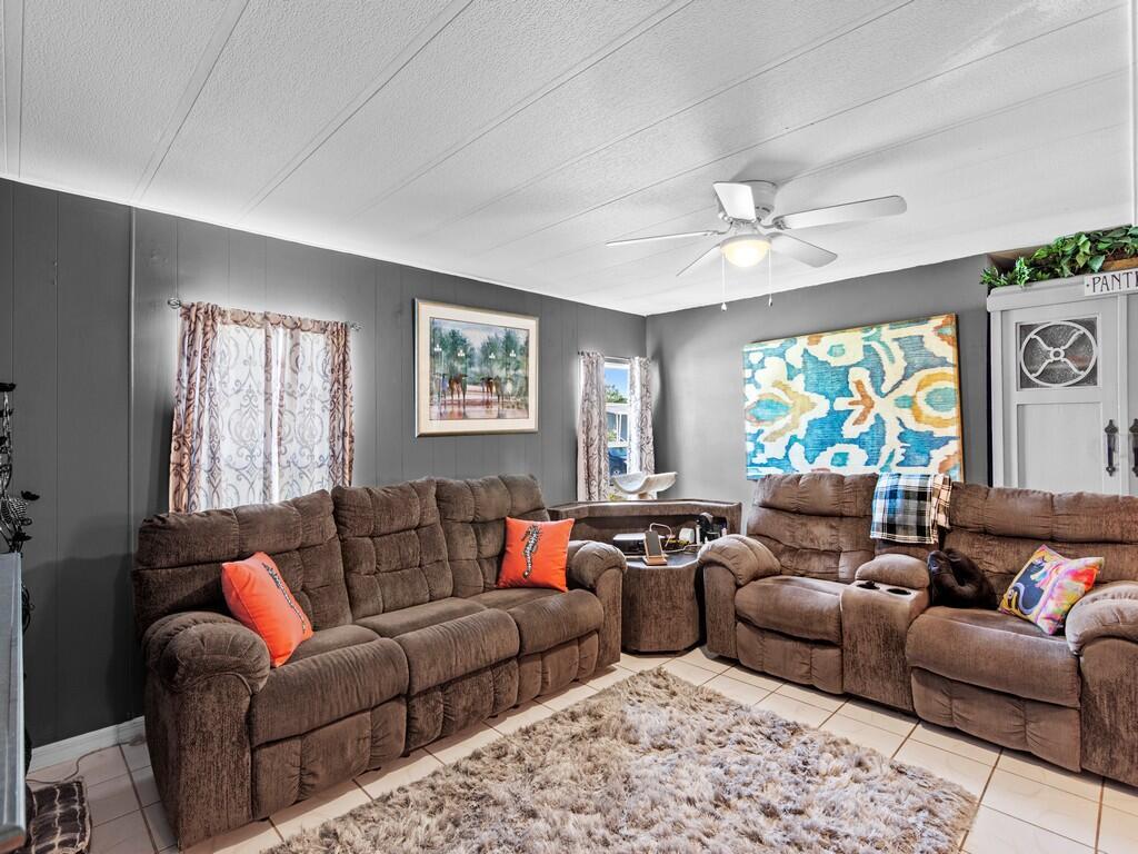 138 W Caribbean