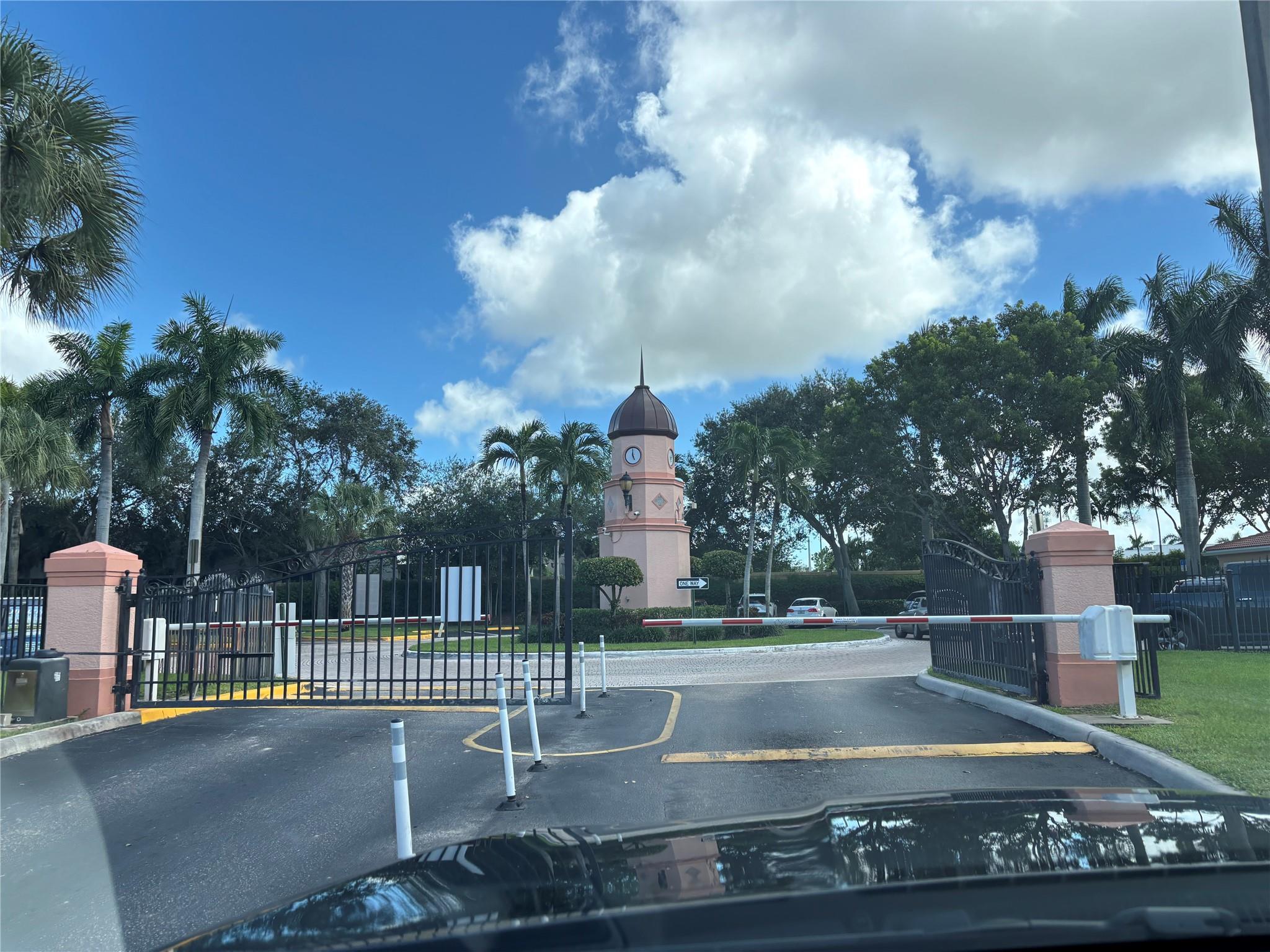 BELMONT AT NORTH LAUDERDA - Residential