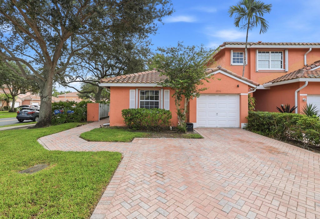 Photo of 3990 NW 91ST Terrace, Sunrise, FL 33351 (MLS # B26060082)