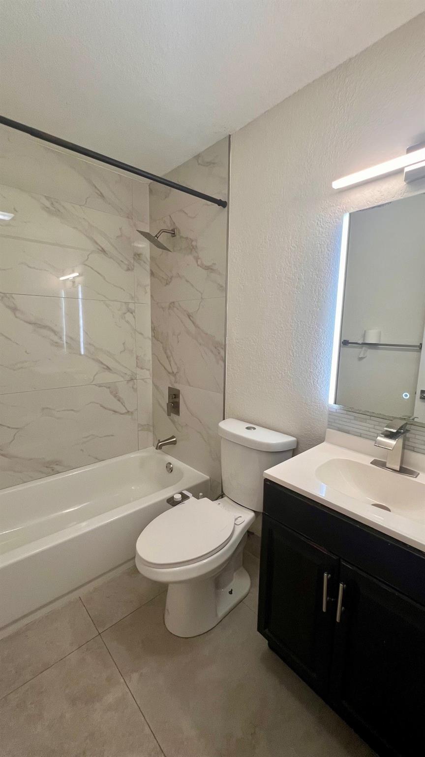 Orchard Lake Town Houses - Residential Lease