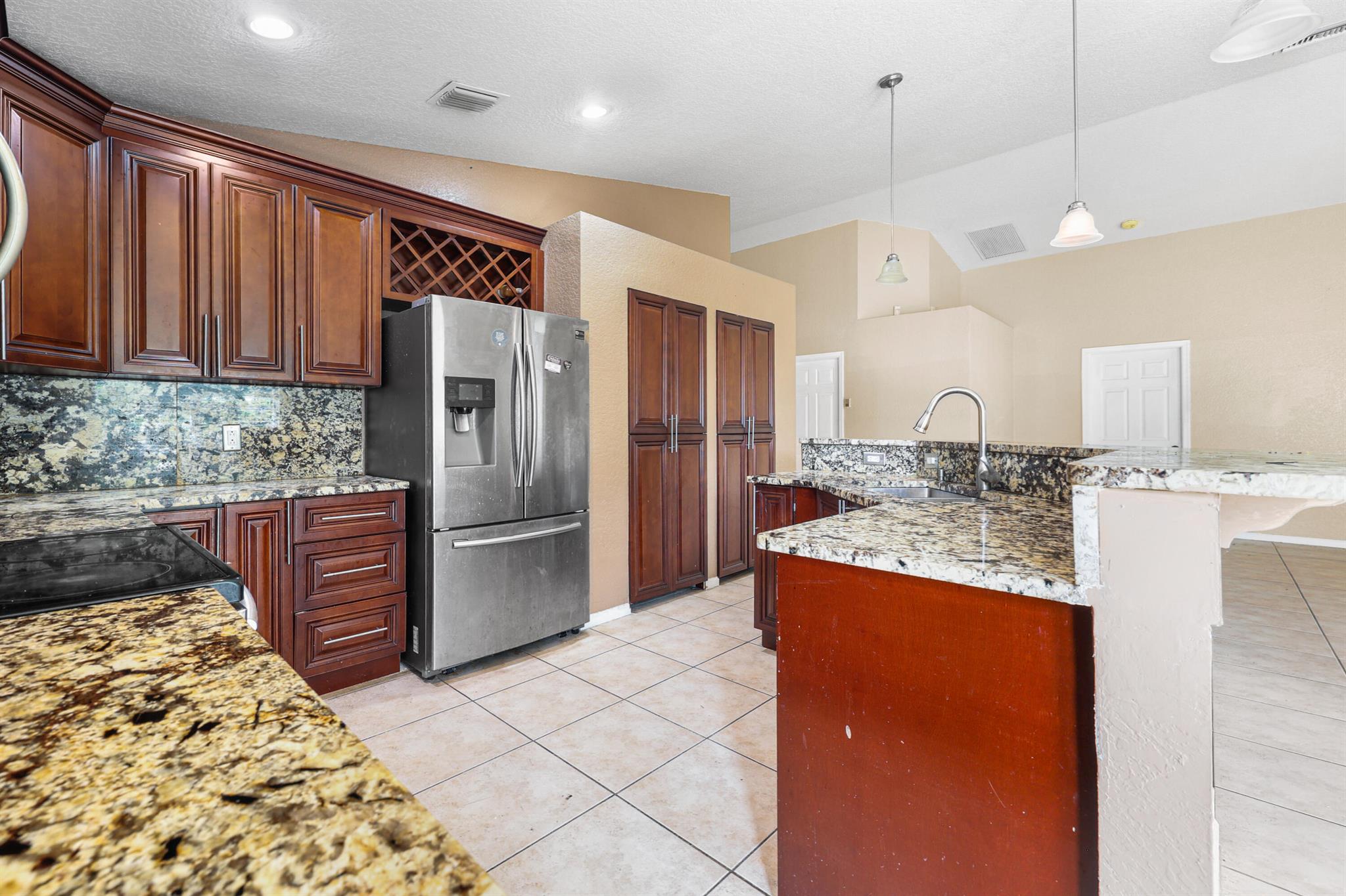 OLIVE TREE PAR 5C - Residential
