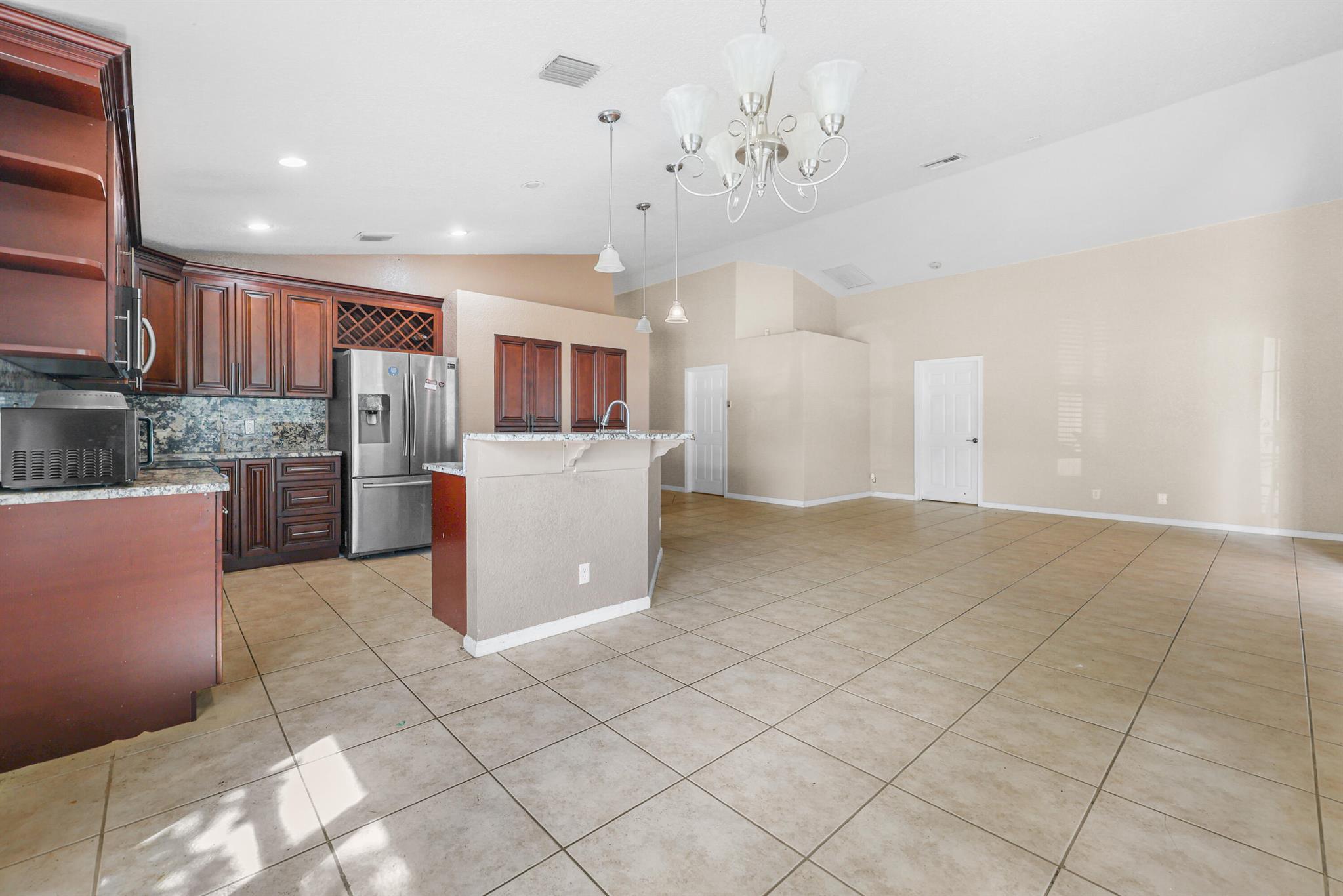 OLIVE TREE PAR 5C - Residential