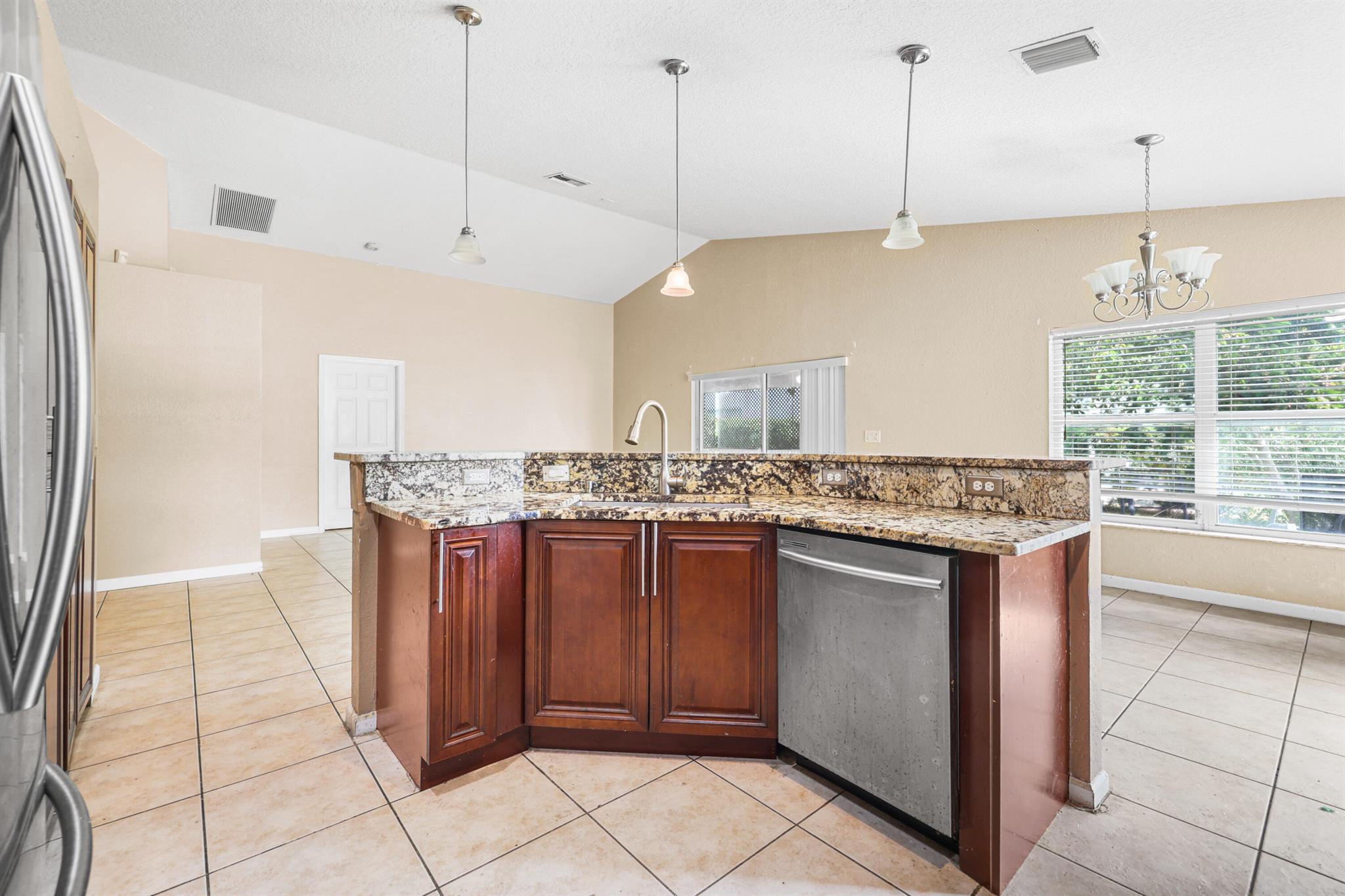 OLIVE TREE PAR 5C - Residential