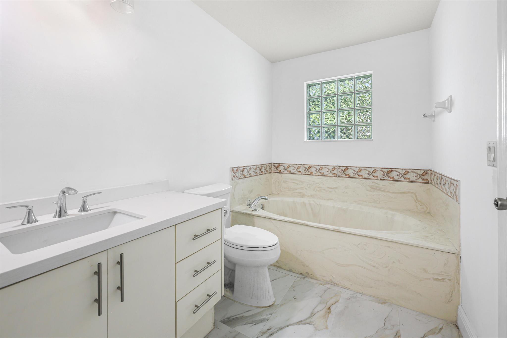 OLIVE TREE PAR 5C - Residential