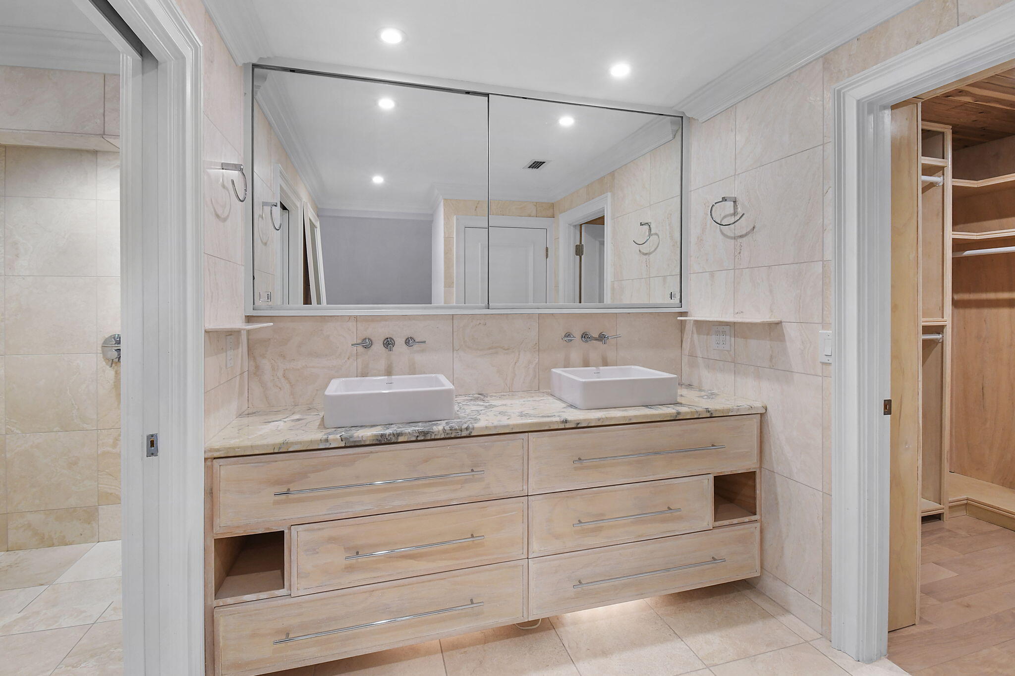 OLYMPUS - Residential