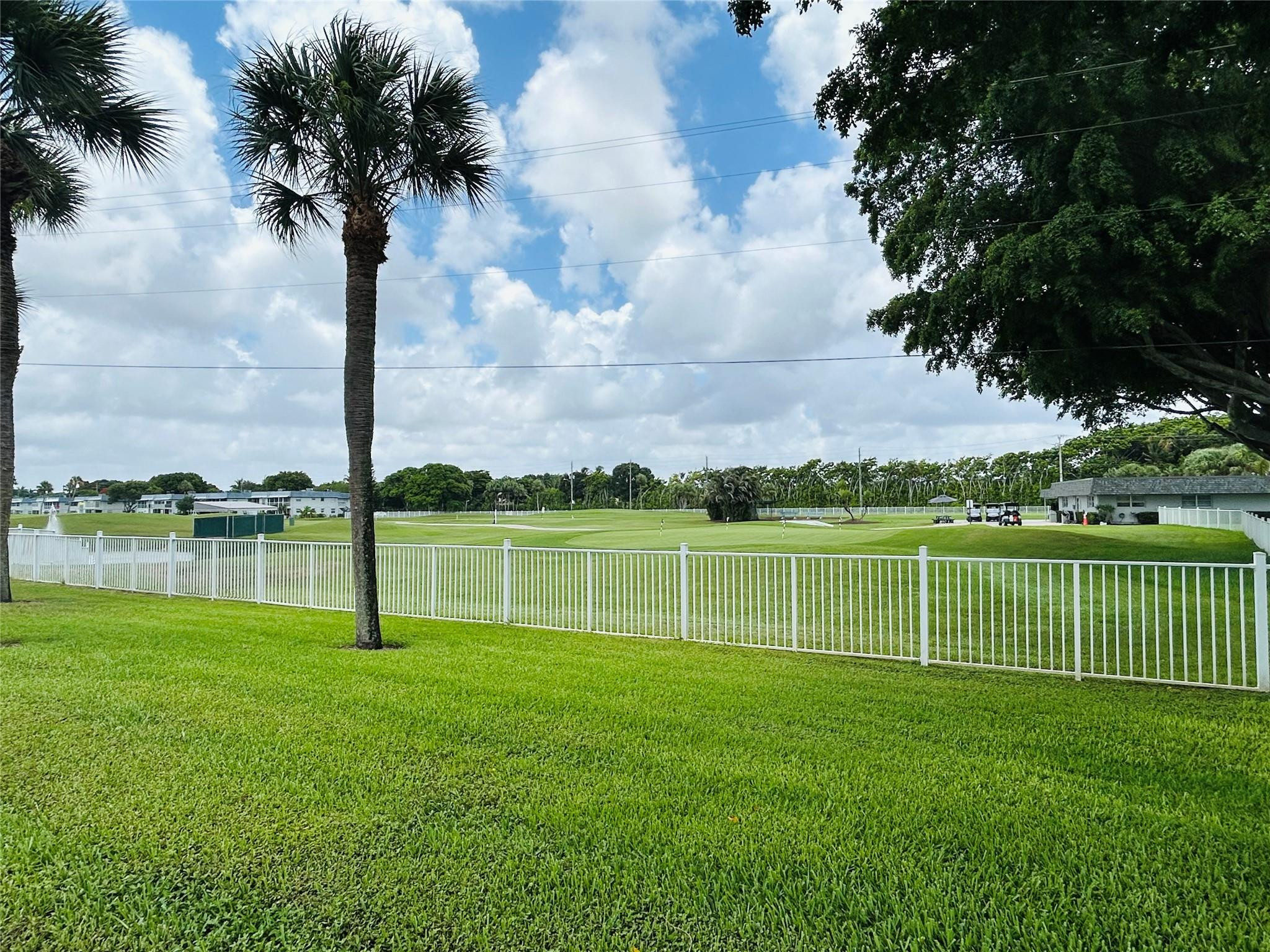 KINGS POINT - Residential