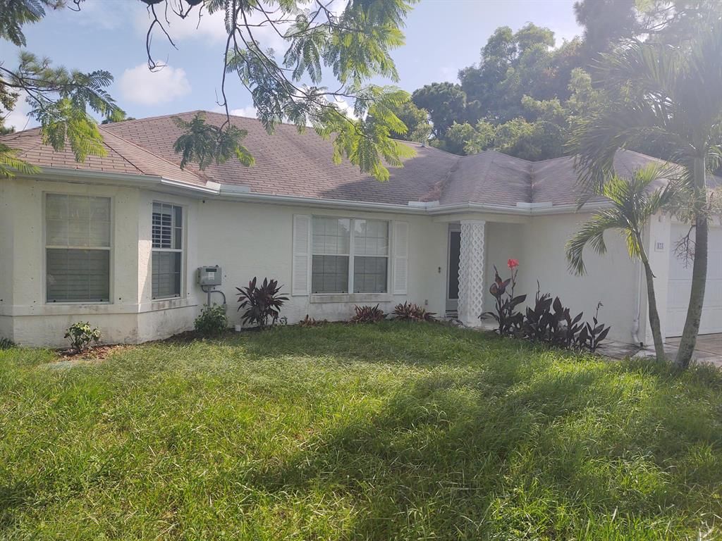 Photo of 838 SE Sweetbay Avenue, Port Saint Lucie, FL 34983 (MLS # R10732874)