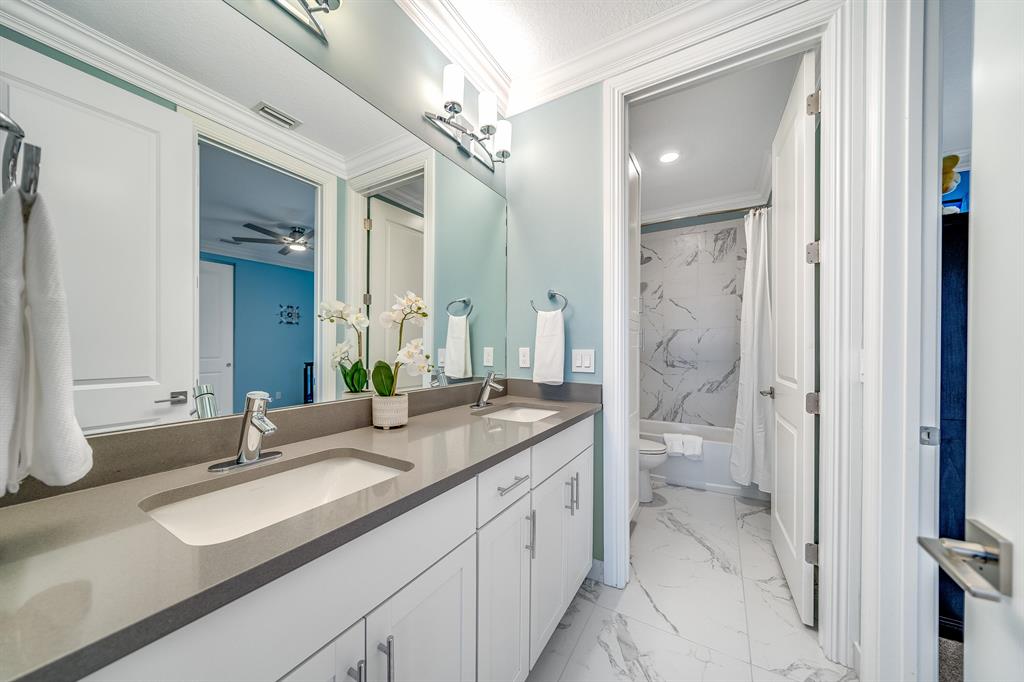 PALM MEADOWS ESTATES - Residential