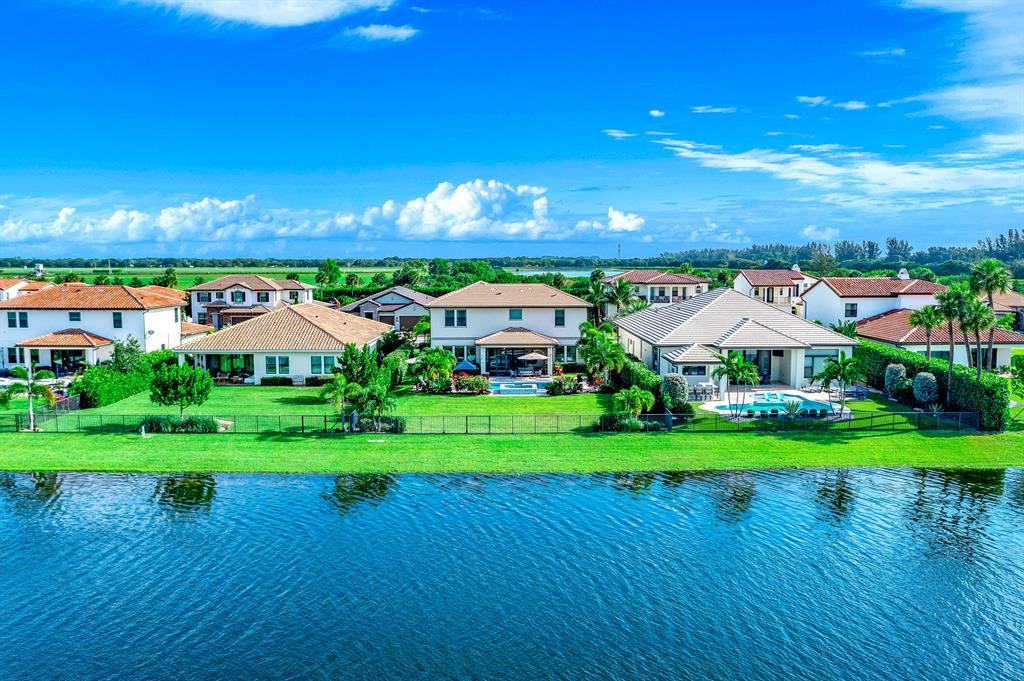 PALM MEADOWS ESTATES - Residential