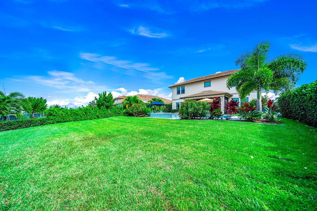 PALM MEADOWS ESTATES - Residential