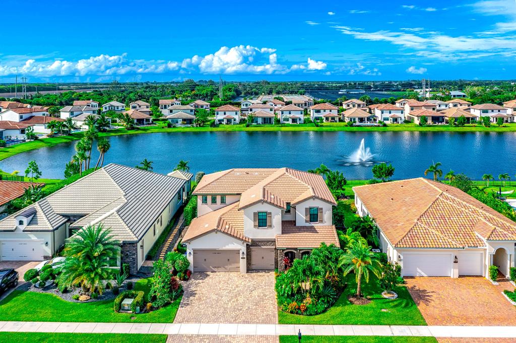 PALM MEADOWS ESTATES - Residential