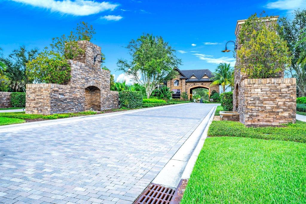 PALM MEADOWS ESTATES - Residential
