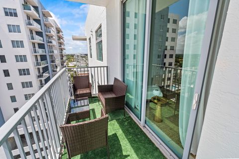 Tiny photo for 140 S Dixie Highway #823, Hollywood, FL 33020 (MLS # B26013032)