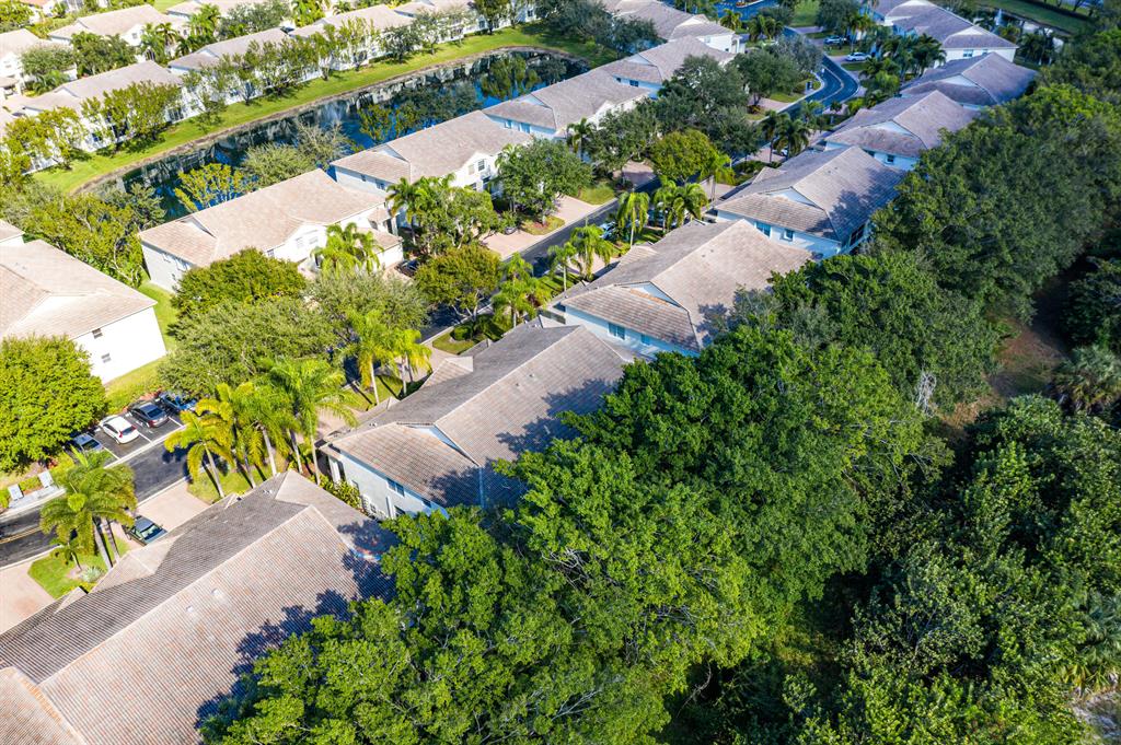 GROVE VILLAGE - Residential