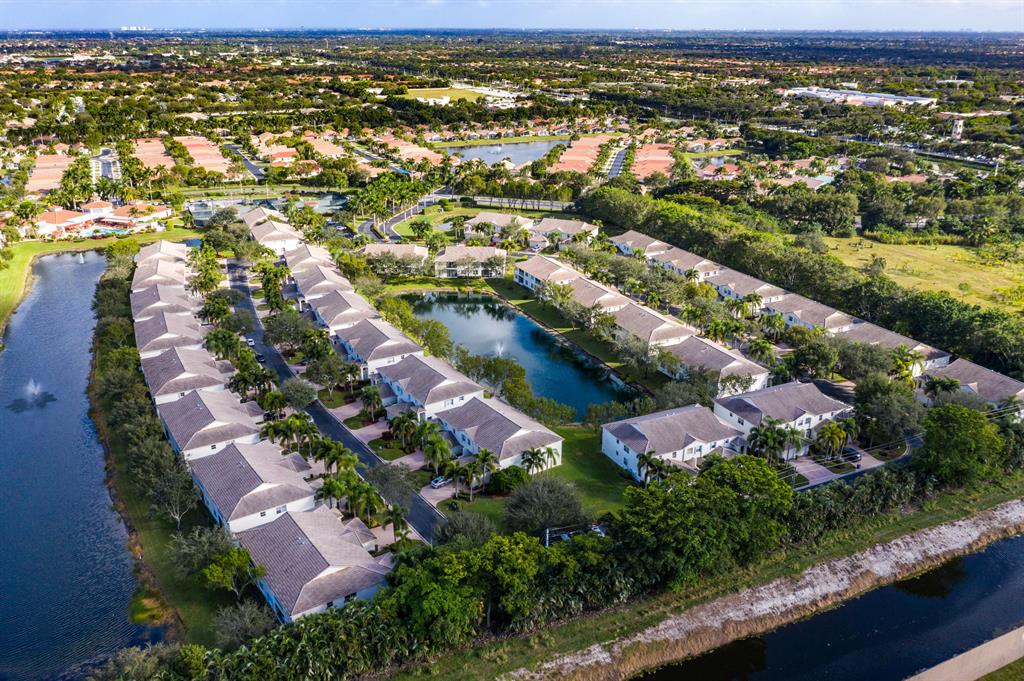 GROVE VILLAGE - Residential