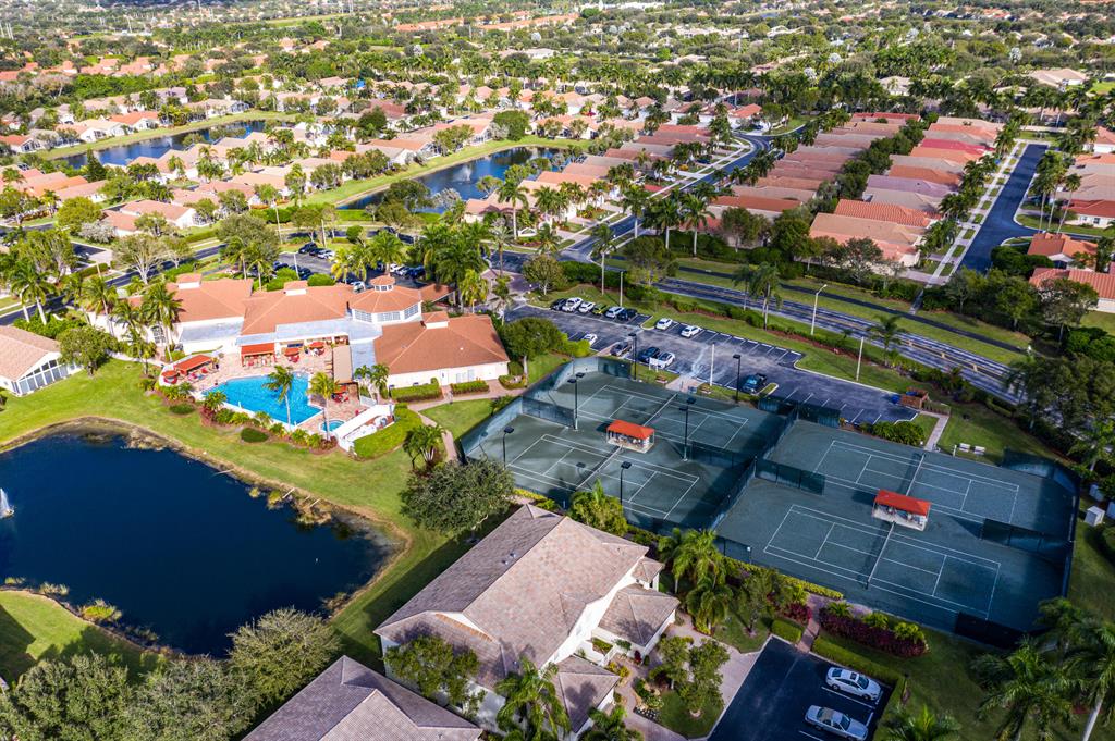 GROVE VILLAGE - Residential