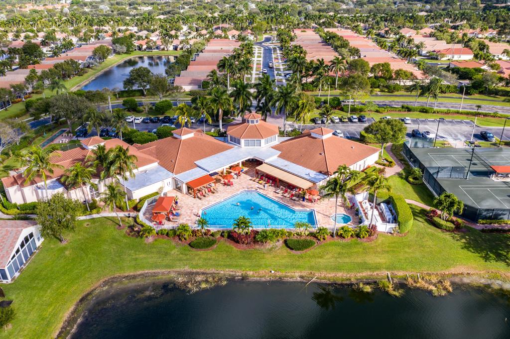 GROVE VILLAGE - Residential