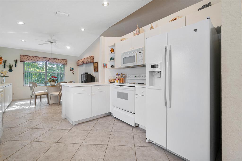 GROVE VILLAGE - Residential