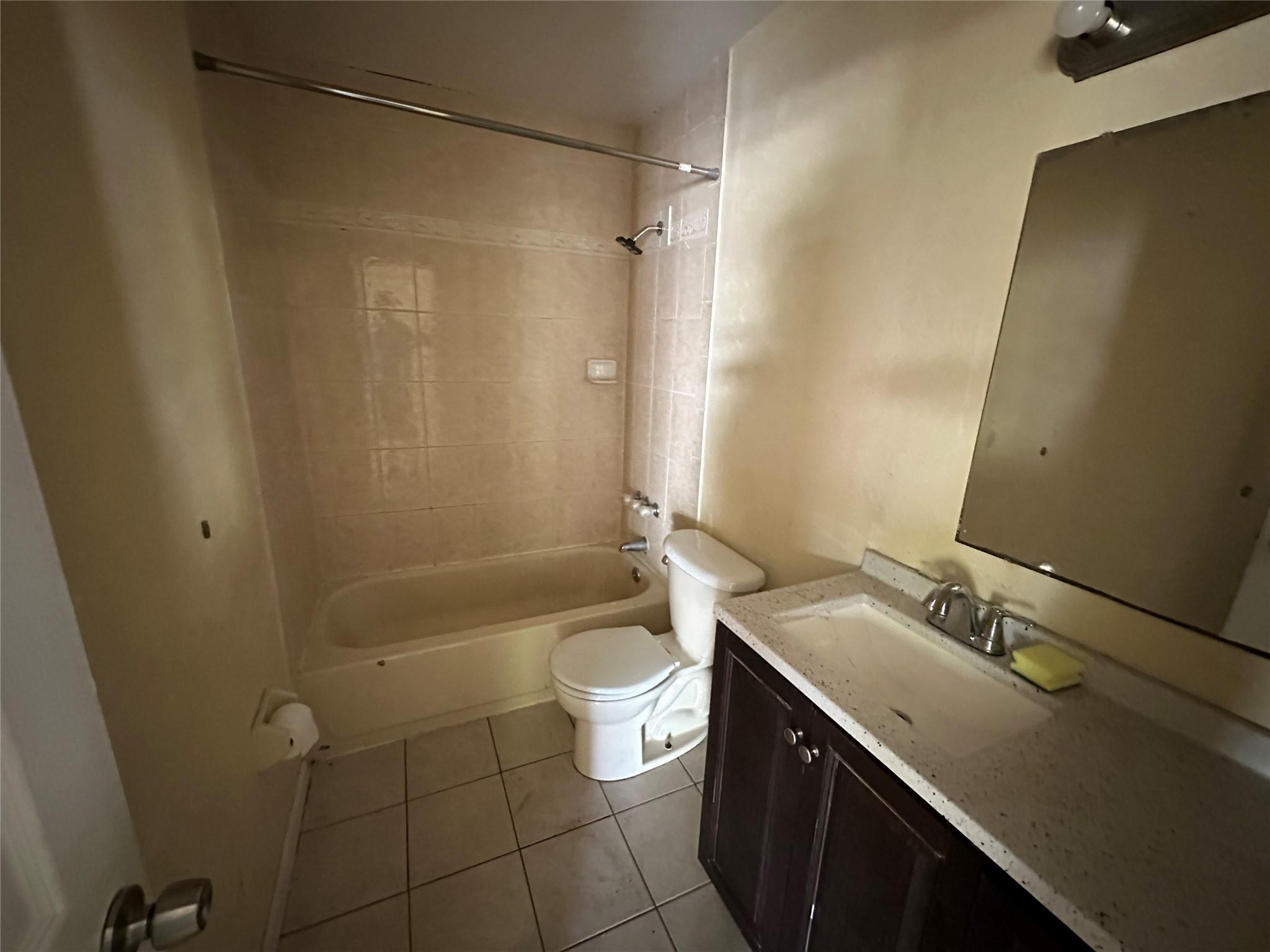 3006 NW 4th Ter 1
