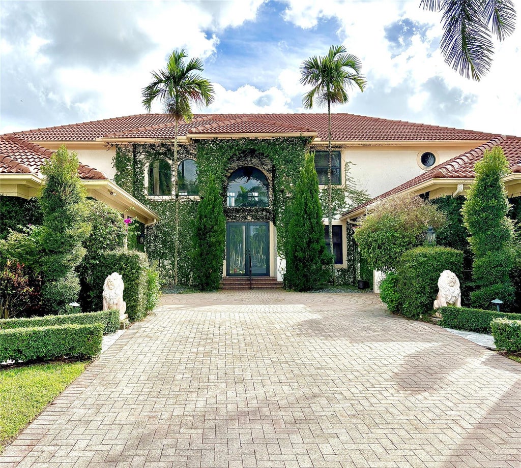 Photo of 21379 Rockledge Lane, Boca Raton, FL 33428 (MLS # F10470261)