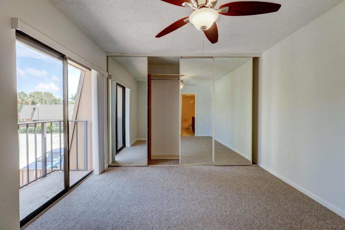 VILLAGE OF SANDALWOOD LAKES SOUTH - Residential Lease