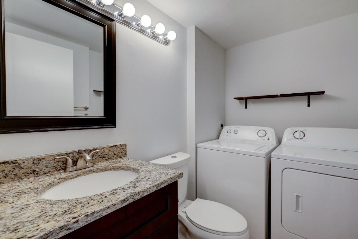 VILLAGE OF SANDALWOOD LAKES SOUTH - Residential Lease