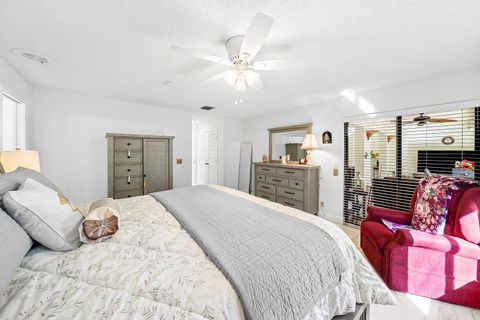 Tiny photo for 6858 Fountains Circle, Lake Worth, FL 33467 (MLS # R11150938)