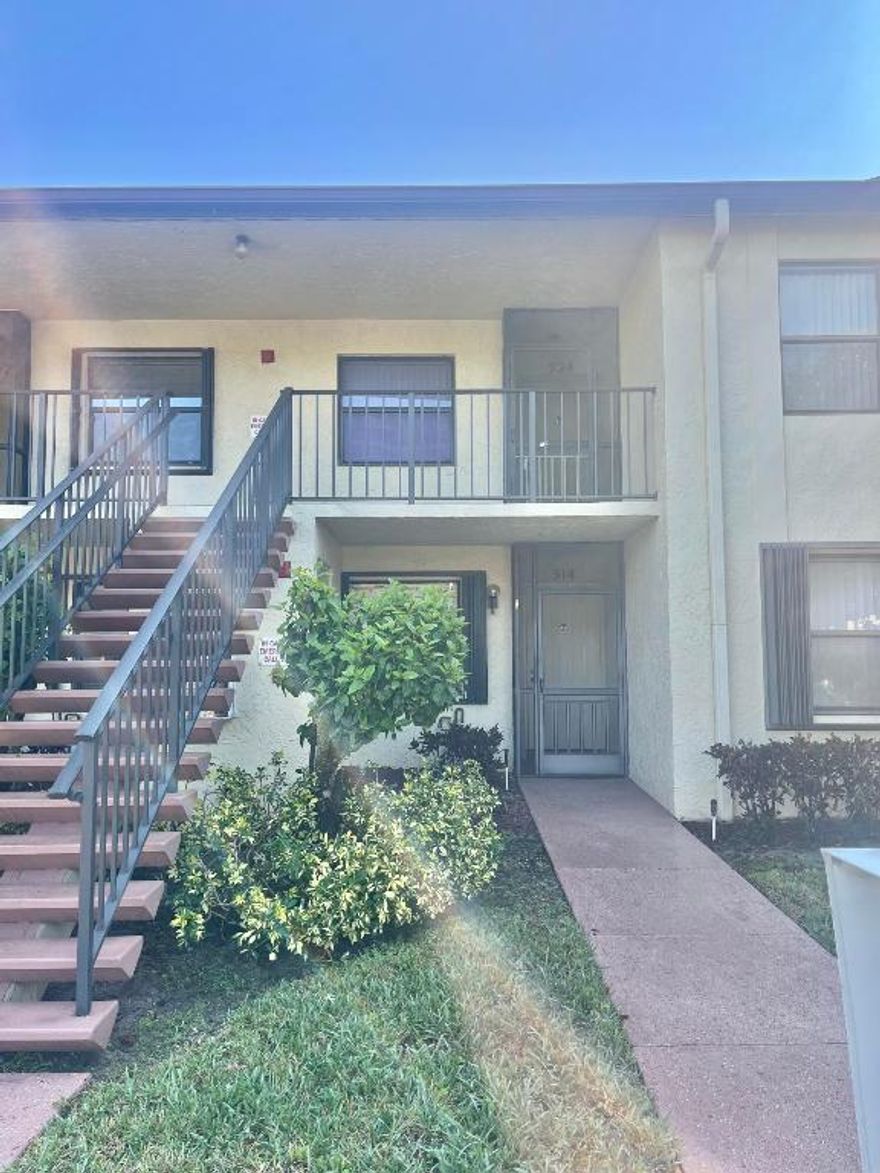 Very well-kept Second Floor 2-bedroom 2-bath condo with Vaulted Ceilinging,  Eat-in Kitchen, Large Screened Balcony with relaxing Lake View. Willow Bend is an active 55 community featuring 2 clubhouse 2 pools, a workout room & so much more. Turnkey-ready, or furniture can be removed. Conveniently located near shopping and restaurants, turnpike, come take a look.