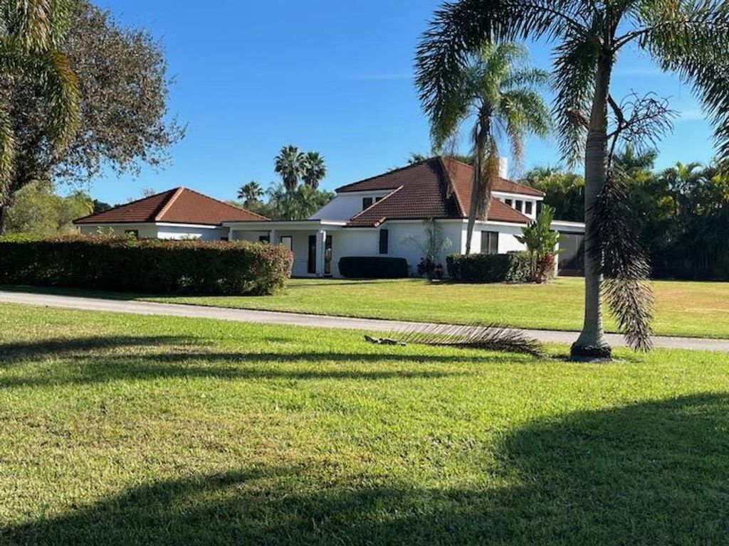 Photo of 2990 Conifer Drive, Fort Pierce, FL 34951 (MLS # B26002351)