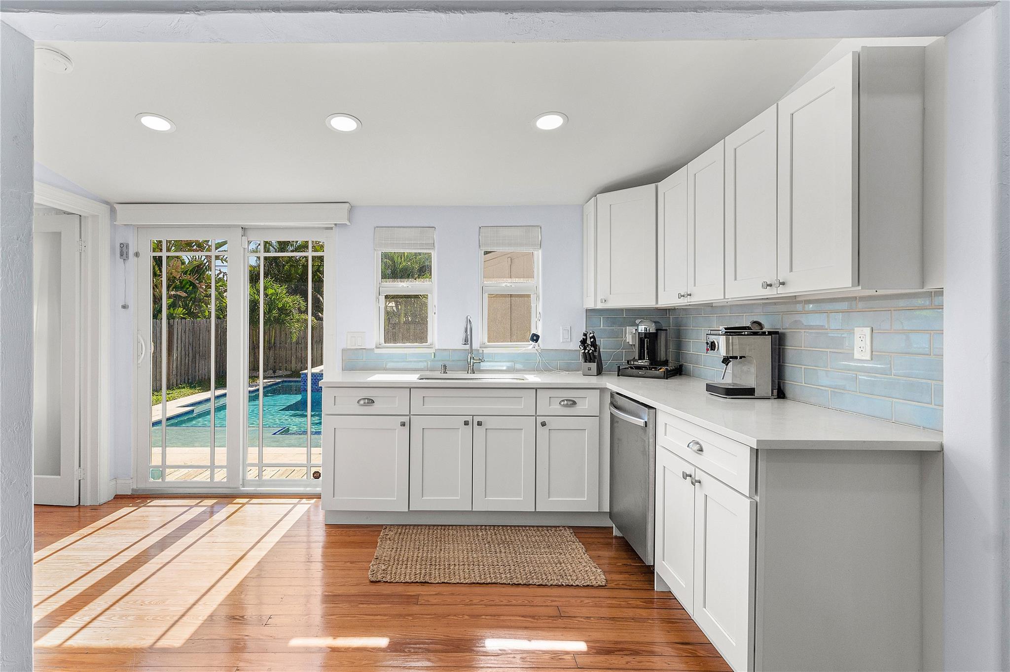 1518 N Ocean Breeze