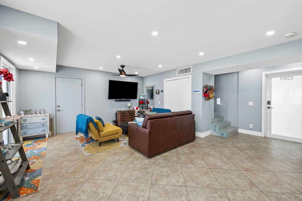 Windswept Club Condo - Residential Income