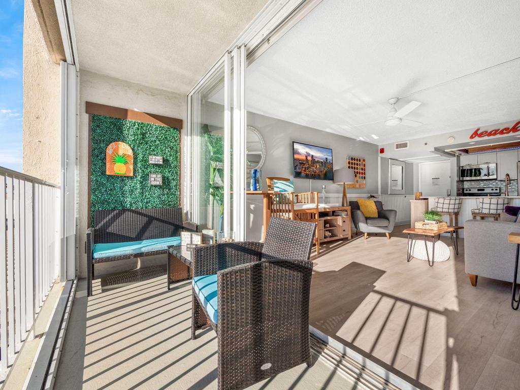 ISLAND BEACH CLUB, A CONDOMINIUM - Residential