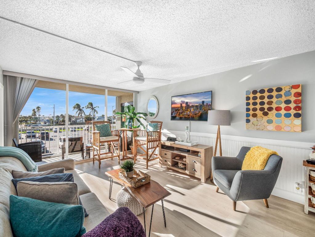 ISLAND BEACH CLUB, A CONDOMINIUM - Residential