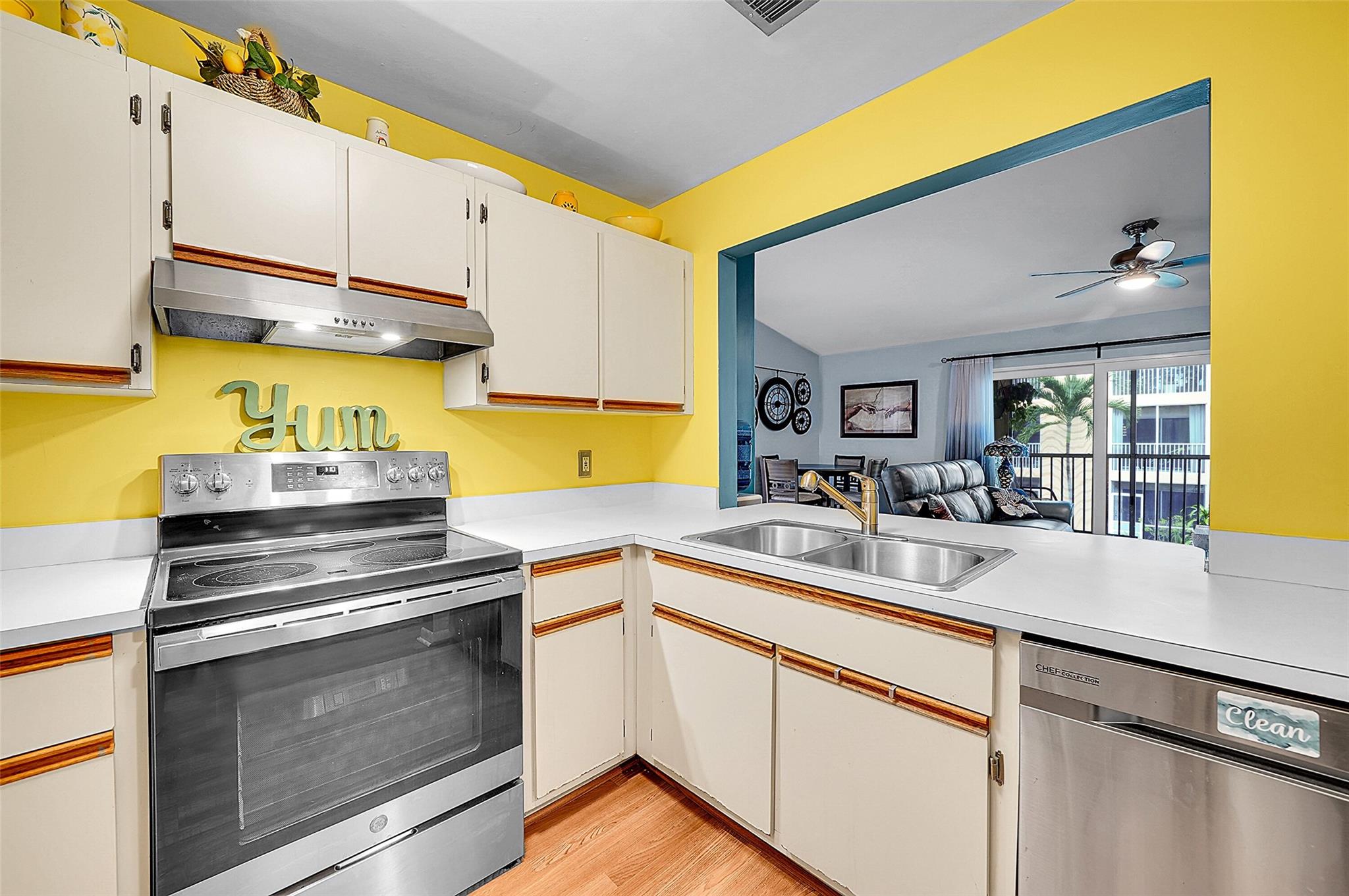 Chateau De Ville - Residential