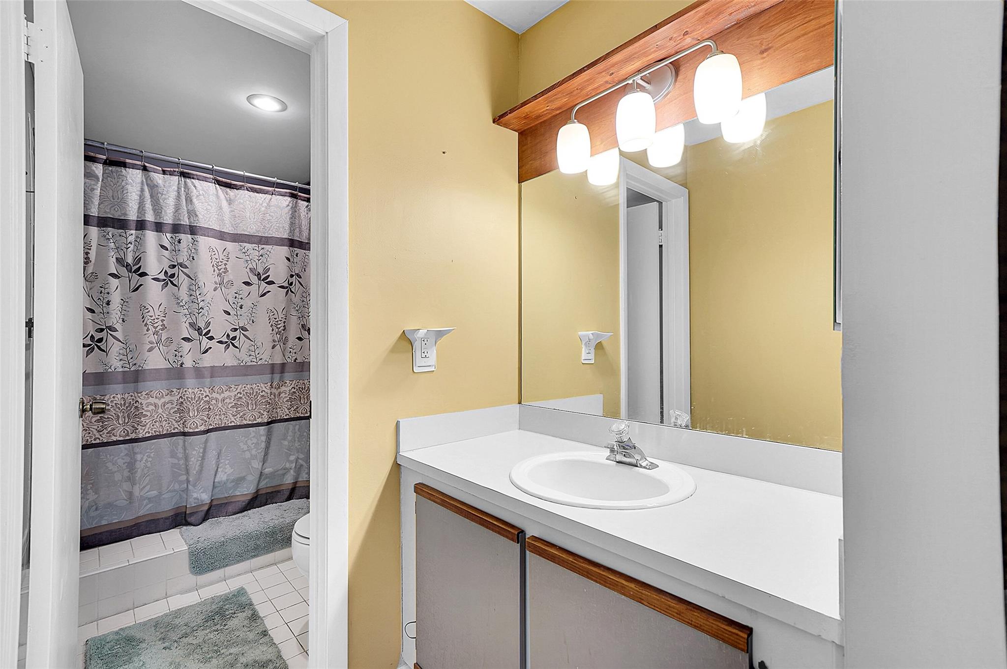 Chateau De Ville - Residential