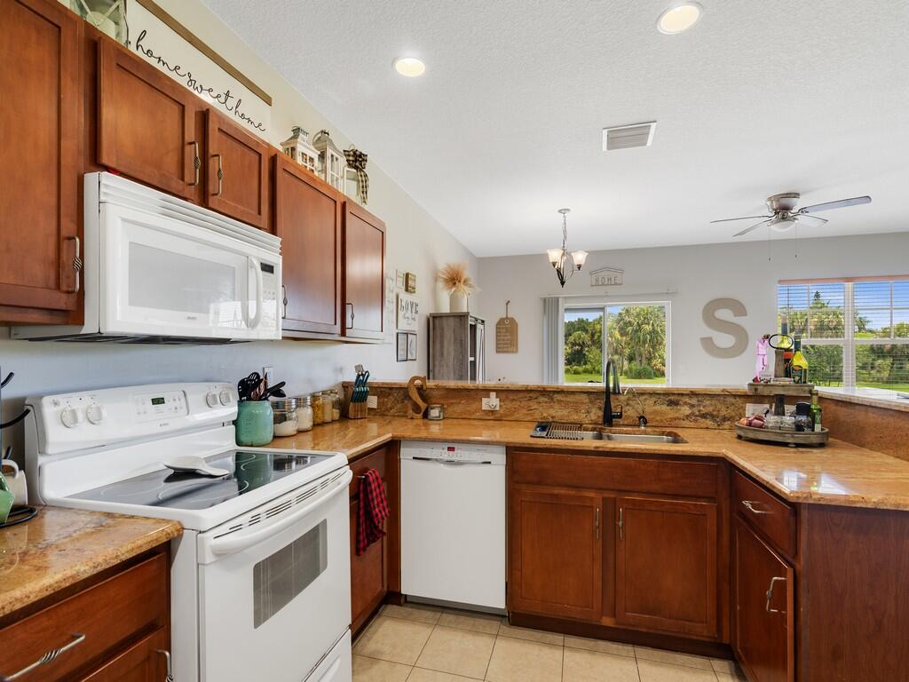 2536 Creekside Drive