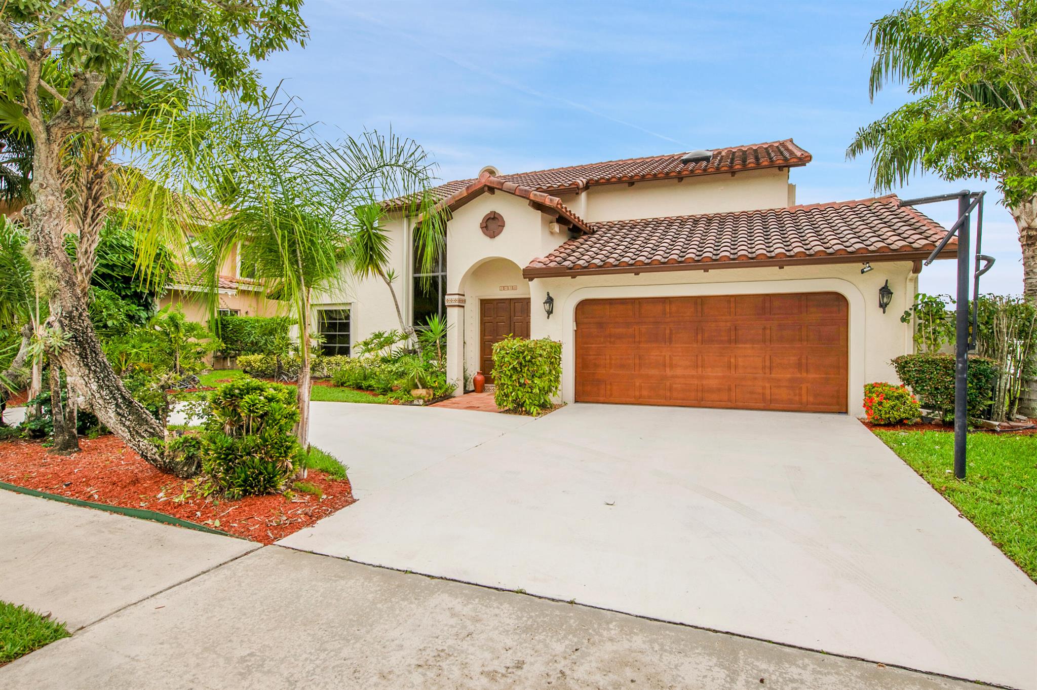 5898 Vista Linda Lane