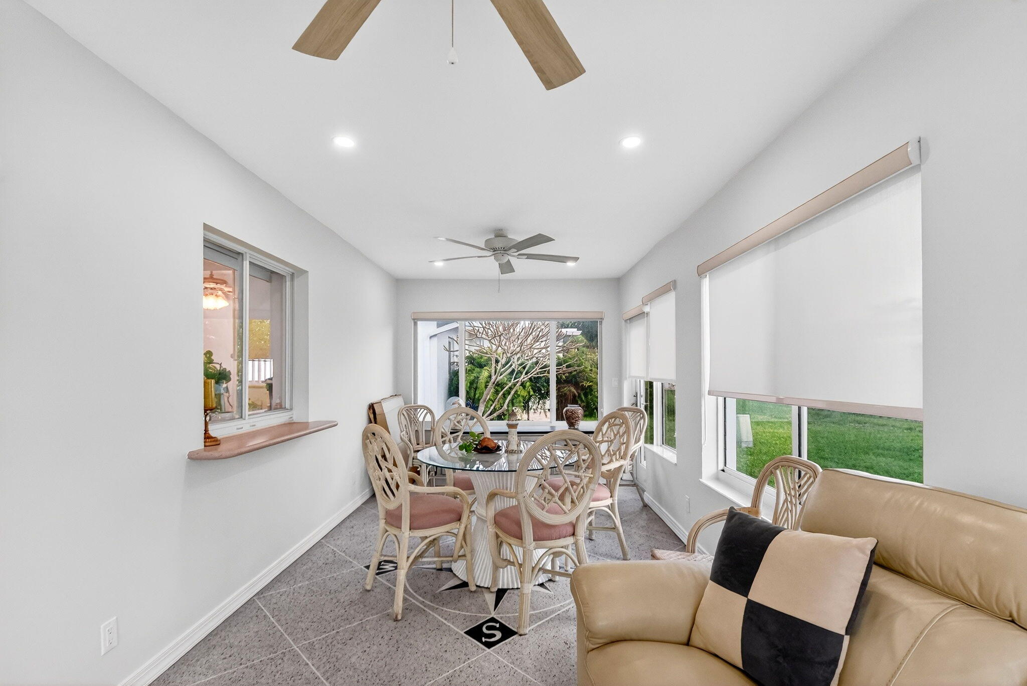 PALM BEACH LEISUREVILLE SEC 2 - Residential