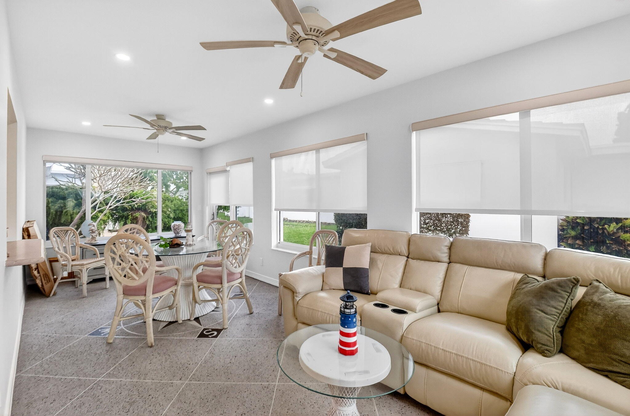 PALM BEACH LEISUREVILLE SEC 2 - Residential