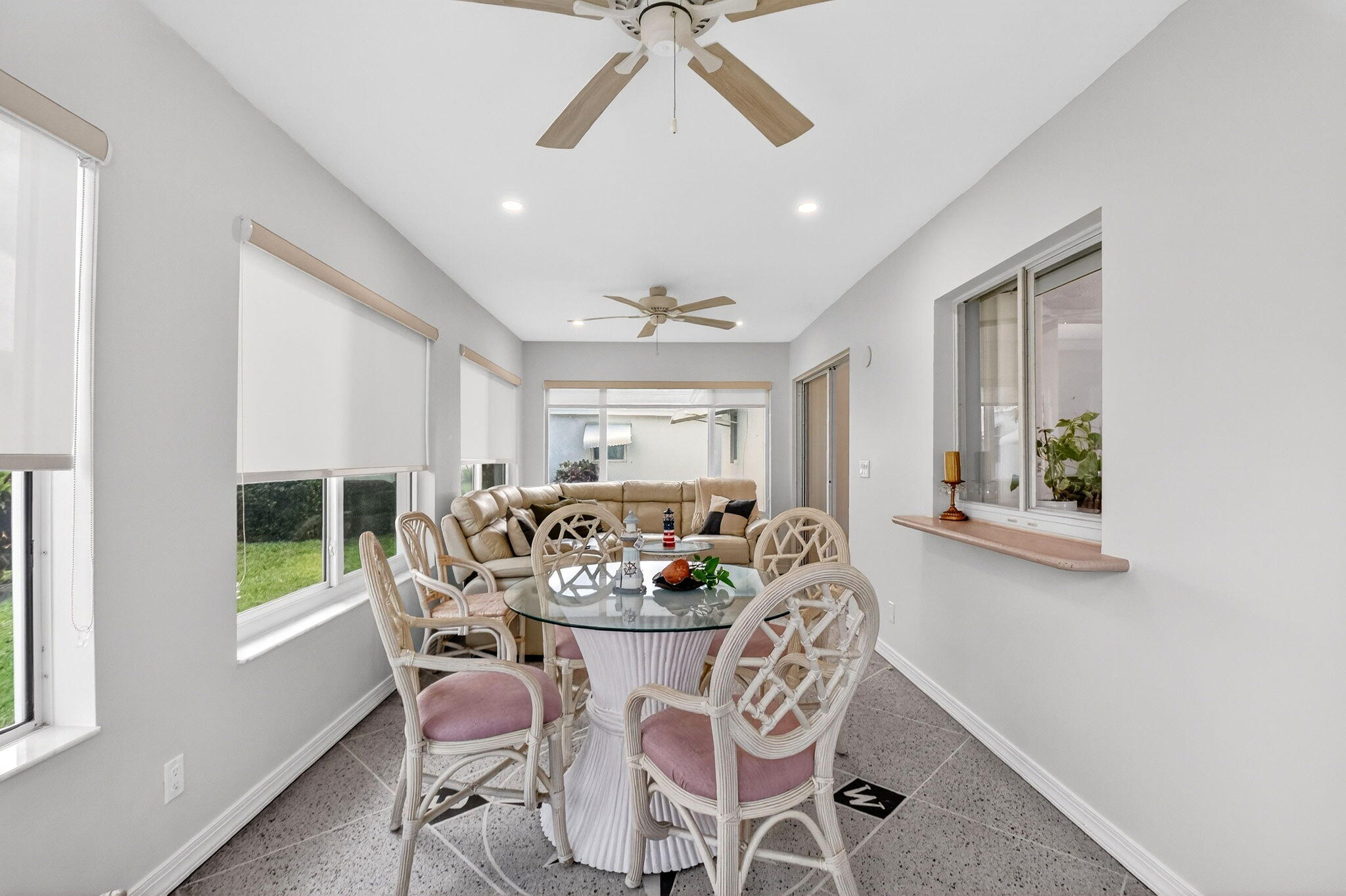 PALM BEACH LEISUREVILLE SEC 2 - Residential